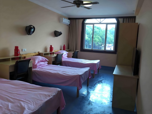 深圳中级职称入户_要出道了吗？！霍汶希女儿hanni杂志封面首秀 要出道大会上作讲了演我在